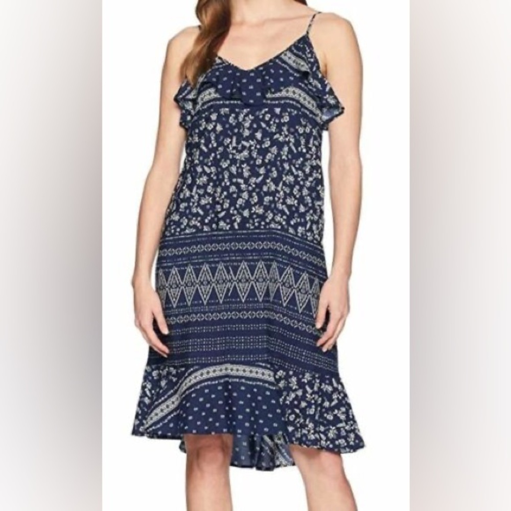 Bloomingdales Camuto Blue& White Floral Sleeveless Dress.